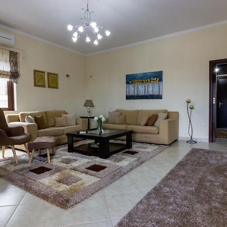 Katerina & Elia'S Family House Apartment Leonidio Exterior photo